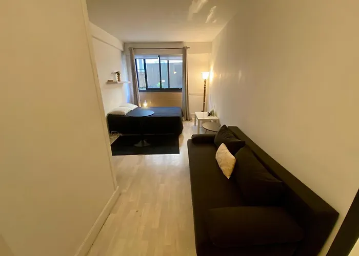 Kennedy Passy Tour Eiffel * Paris