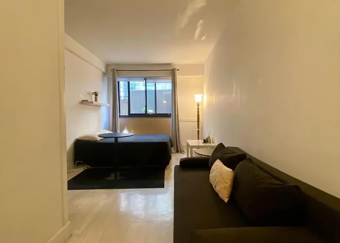 Kennedy Passy Tour Eiffel Lejlighed Paris